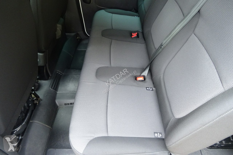 Véhicule utilitaire Renault TRAFIC L2H1 2.0dci...