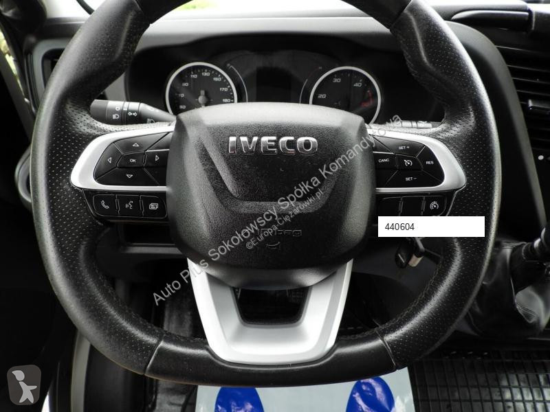 Véhicule utilitaire Iveco DAILY 35S18 PLANDEKA...