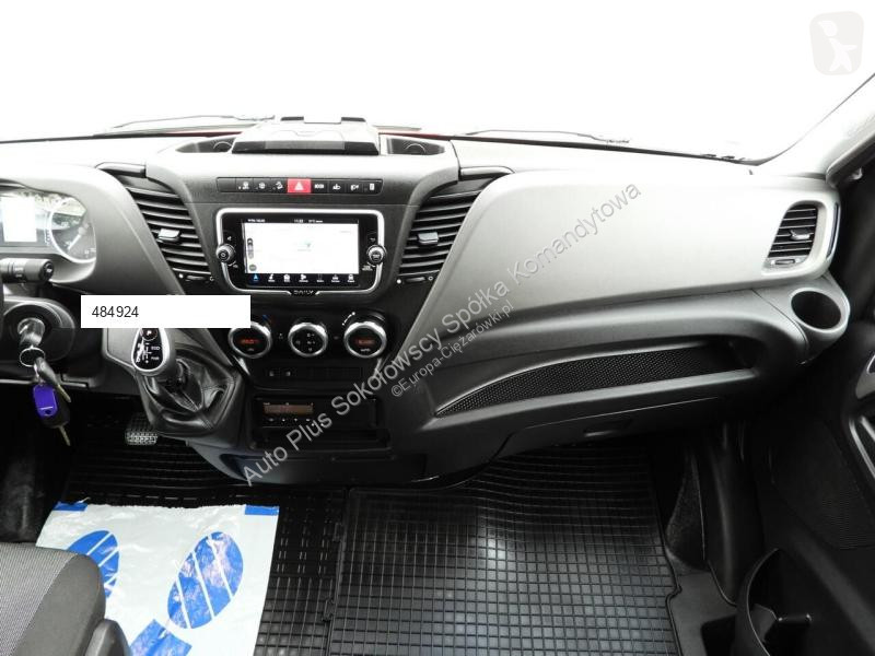 Véhicule utilitaire Iveco DAILY 35S21 PLANDEKA...