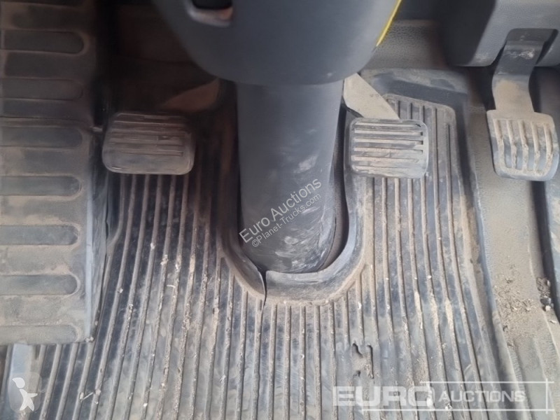 Camião  CF400