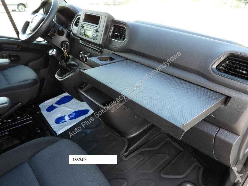 Véhicule utilitaire Renault MASTER PLANDEKA 8...