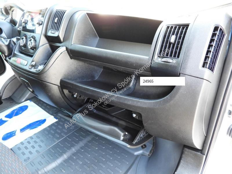 Nyttofordon Peugeot BOXER KONTENER WINDA 8...