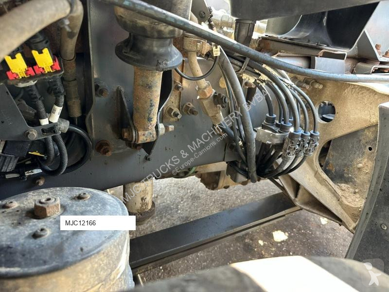 Vrachtwagen Volvo 420 6x4 AJK HOOKLIFT / HAAK...