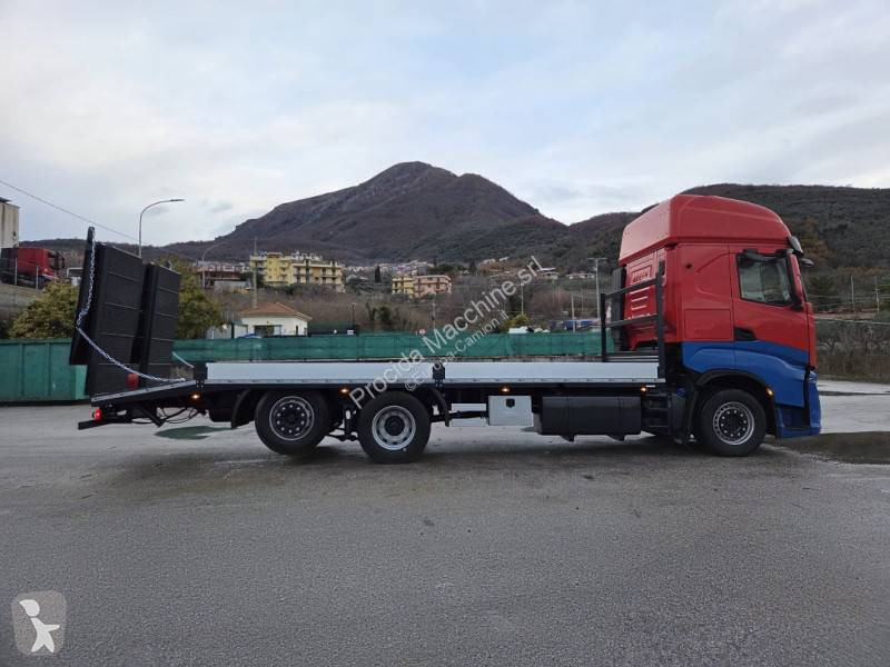 شاحنة Iveco