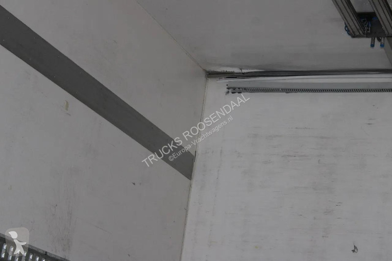شاحنة Iveco 140e22 + EURO 6 + LOW KM + chereau
