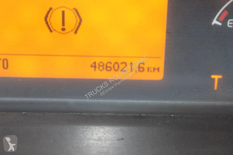 شاحنة Volvo 12340 + ADR + stokota 14.000L + manual