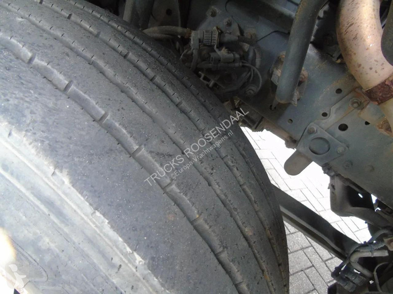 شاحنة Mercedes 2633 + 6x2 + euro 5 + manual