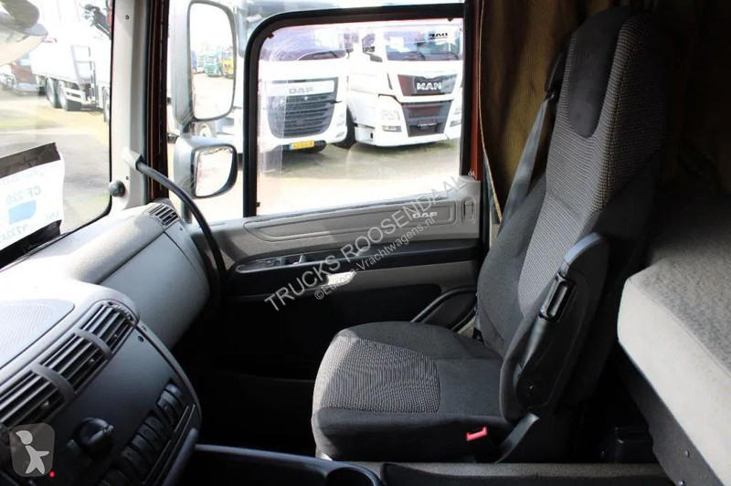 شاحنة DAF 220 + lift + euro 5