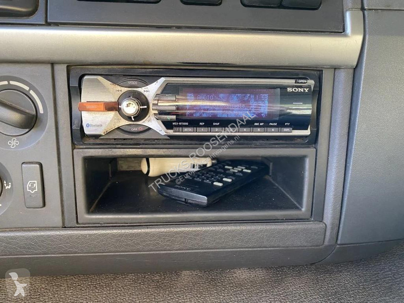 شاحنة Volvo 370 + Euro 5 + Palfinger Z-Q170...