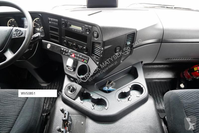 شاحنة Mercedes ACTROS 2038