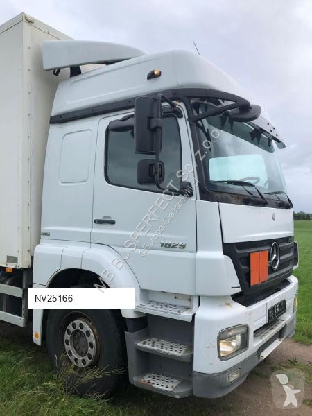 Vrachtwagen Mercedes 1829 18 europalet