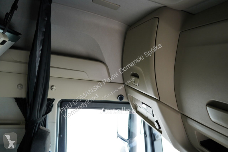 Camión Iveco / 420 / E 6 / KONTENER + WINDA /...
