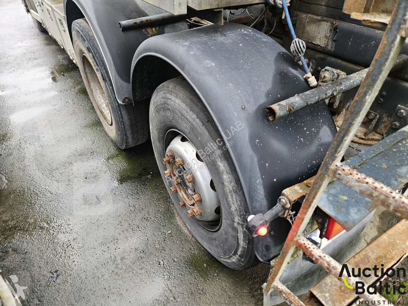 Béton Scania P 94 B