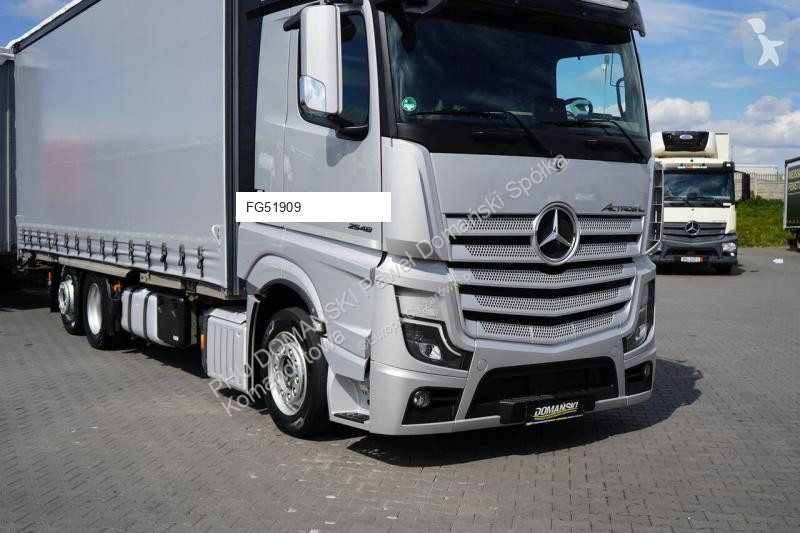 Грузовик Mercedes / TANDEM