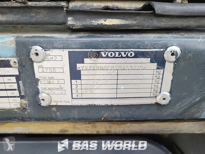 Camion Volvo 320