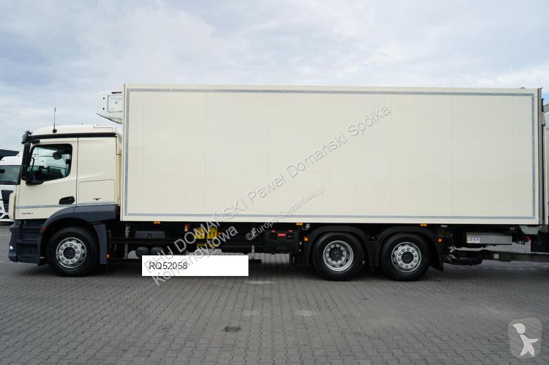 Vrachtwagen Mercedes / TANDEM