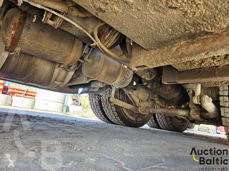 Camion Volvo 480 8X4