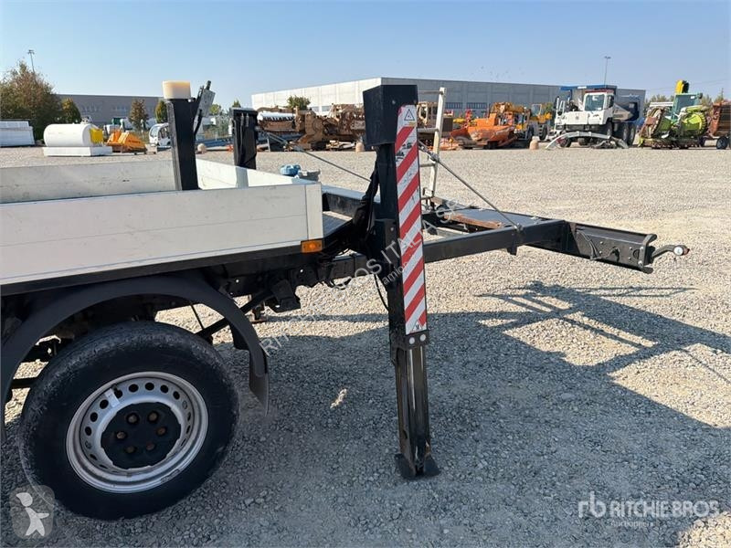 Camion Iveco 19-8,5 HQ 19 m on Iveco 35-140...