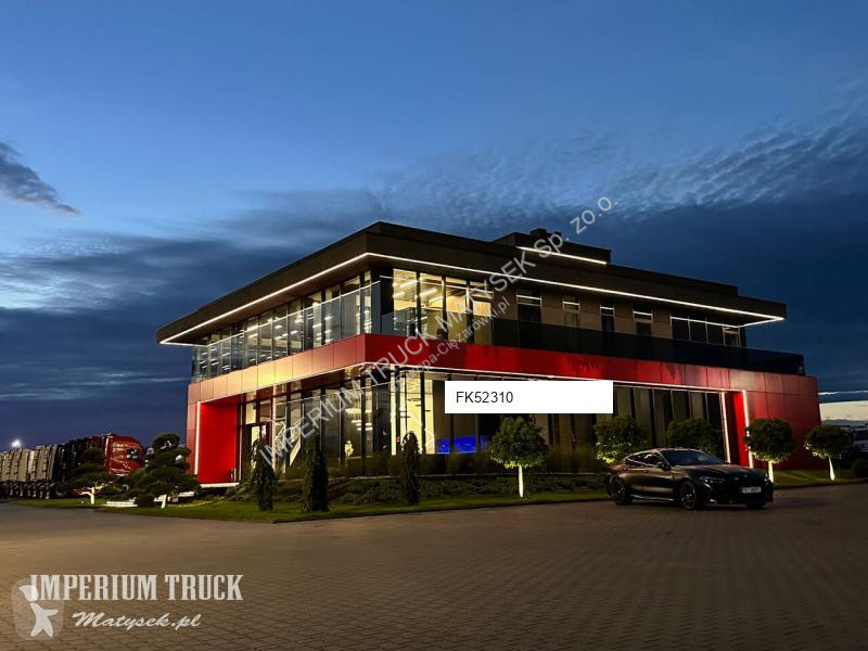 Camión Iveco EUROCARGO  / 4x2 / CHŁODNIA 5,8 M...