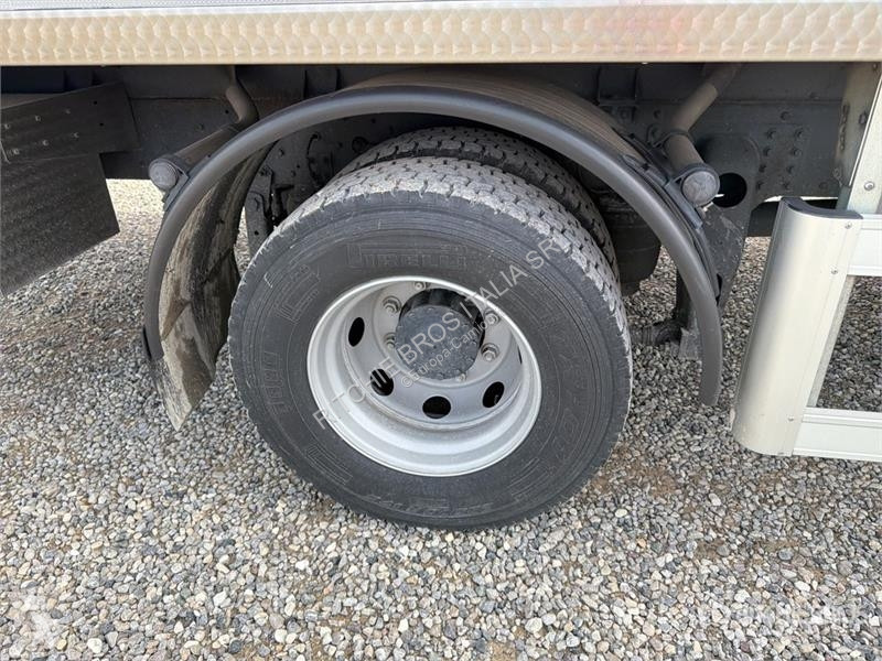 Kamion Iveco 140E28 4x2 Refrigerated Truck
