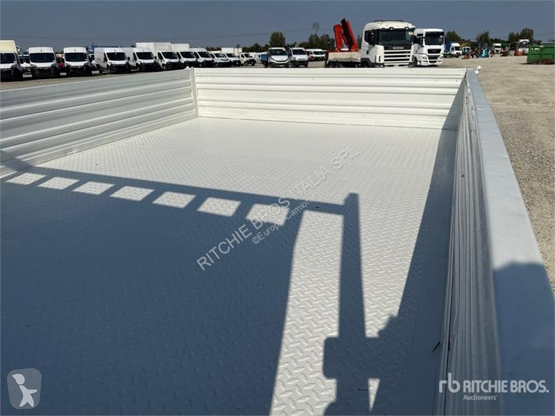 Camión Ford Crew Cab Flatbed Truck