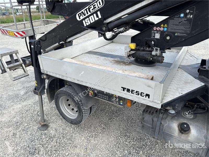 Camion Nissan Isoli PNT 230 20.5 m on Nissan...