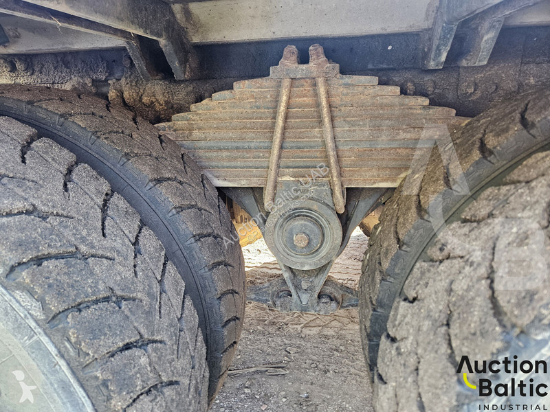 Volvo 540 truck