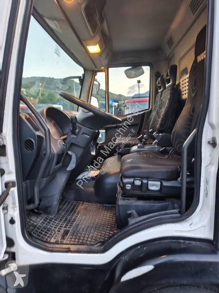 Iveco 100 E 18 truck