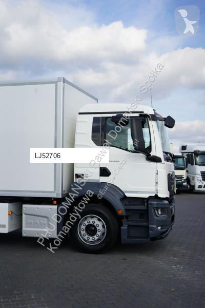 Kamion MAN TGS / / ACC / EURO 6 / CHŁODNIA +...