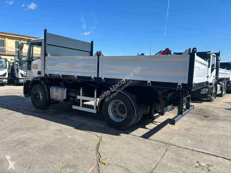 Lastbil Iveco 180E32