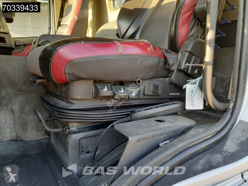 Kamion Volvo 460 8X4 HIAB 322EP-5 HIDUO Crane...