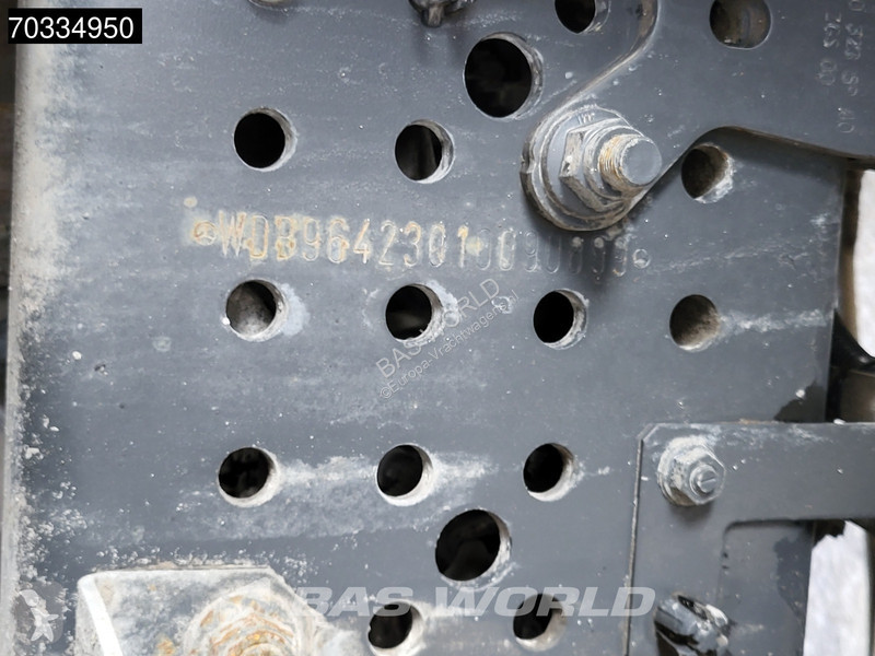 Бетоновоз Mercedes 3242 8X4 AMV 7450D Concrete...