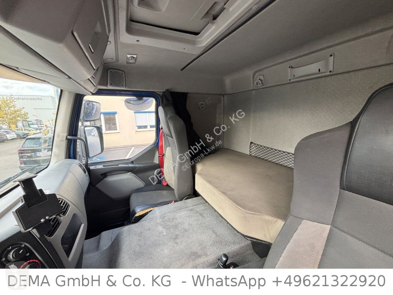 Vrachtwagen Renault D-WIDE...