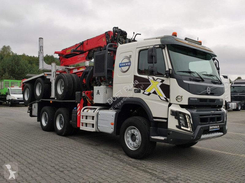 VOLVO FH04 XL 6X4 grumier avec remorque forestière 3 essieux et