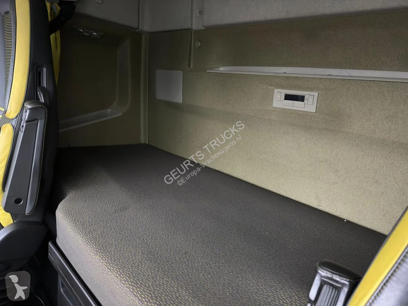 Camion Volvo 16650 8X2 + EFFER 1855/8S + JIB 6S...