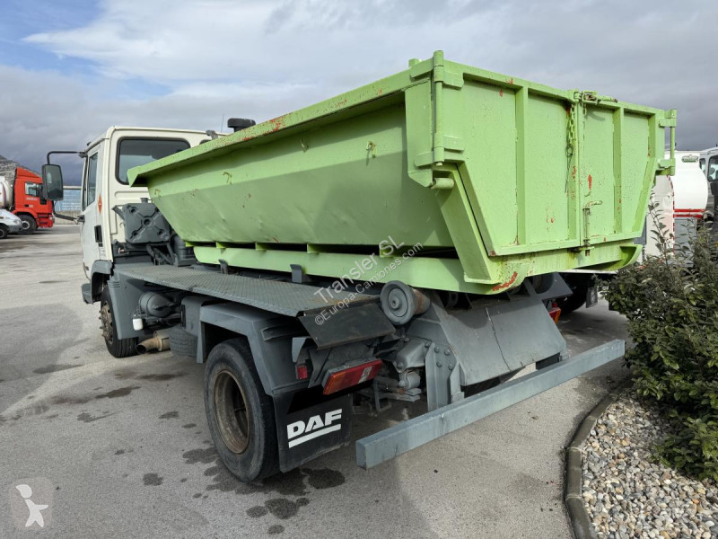 Vrachtwagen DAF 210CS