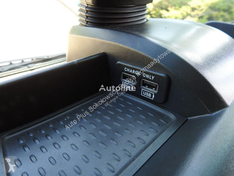 Kamion Iveco EUROCARGO 120 - 220 PLANDEKA WINDA...