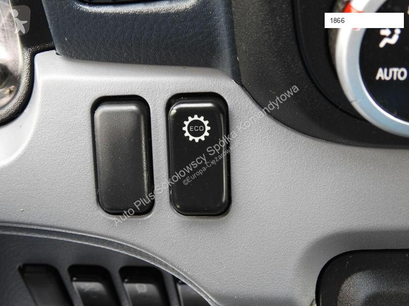Kamion Mitsubishi CANTER FUSO 7C15 KONTENER...
