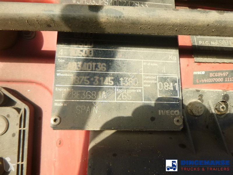 Kamion Iveco AD340T36 8x4 RHD tipper + HMF 1244 Z1