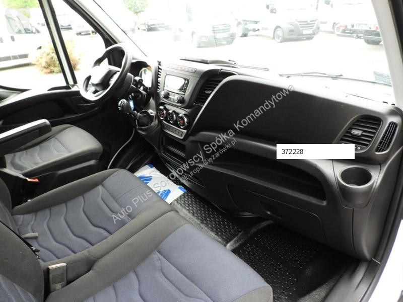 Veicolo commerciale Iveco DAILY  35S18 PLANDEKA...