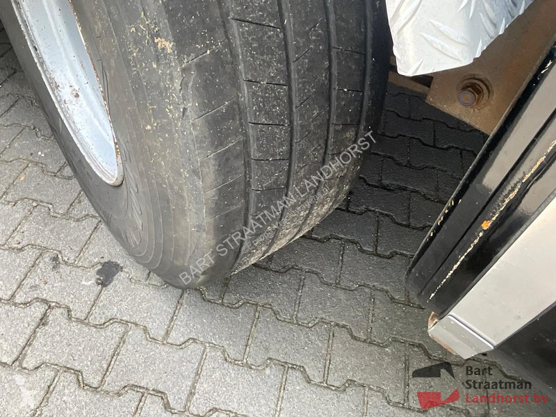 Kamion Volvo 440 10x4 Euro 5 geisoleerde asfalt...