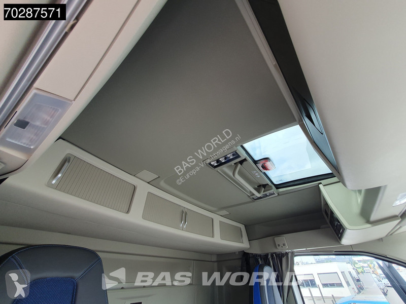 Camion Volvo 500 6X2 Penz Crane 15Z9.50R HYVA...