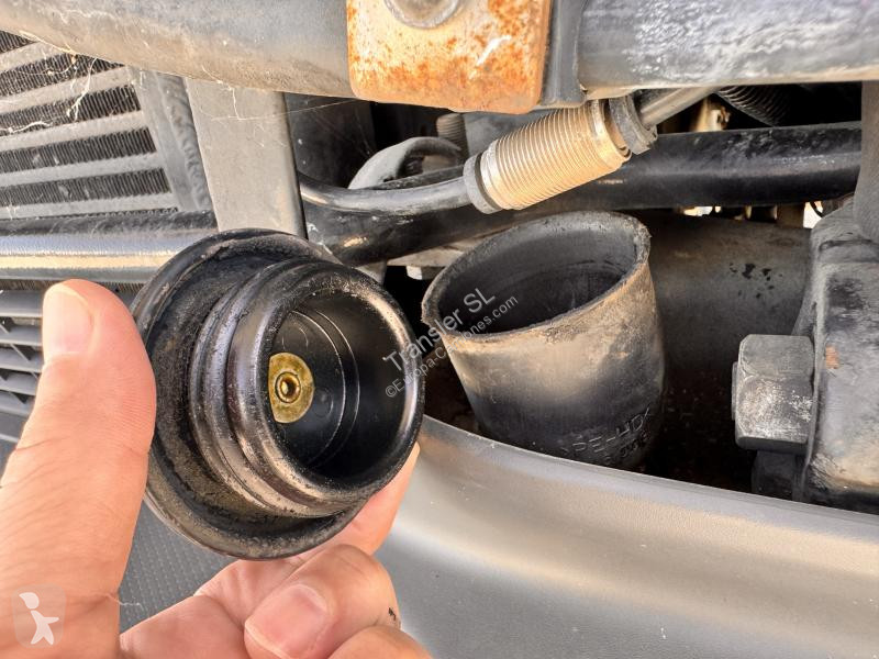 Kamion Renault 370.18 4X2 370.18
