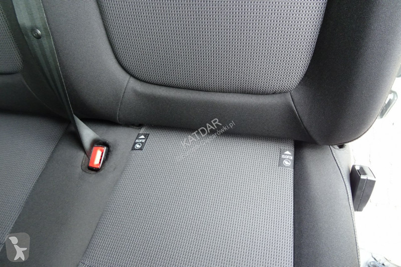 Véhicule utilitaire Renault TRAFIC L2H1 2.0dci...