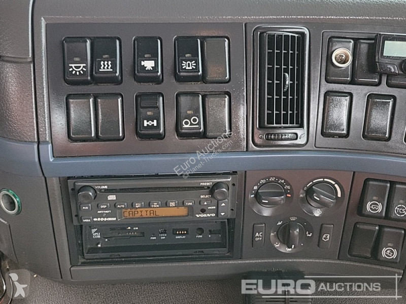 Camion Volvo FM340