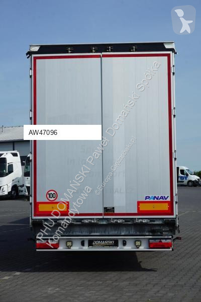 Kamion s návěsem Mercedes / TANDEM