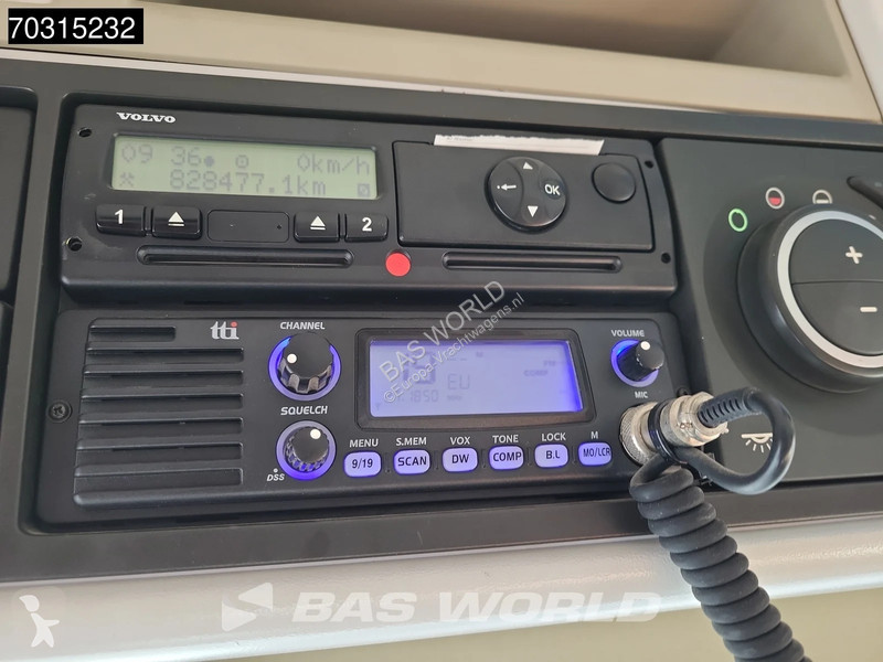 شاحنة Volvo 750 8X2 Palfinger PK15002 Kran...