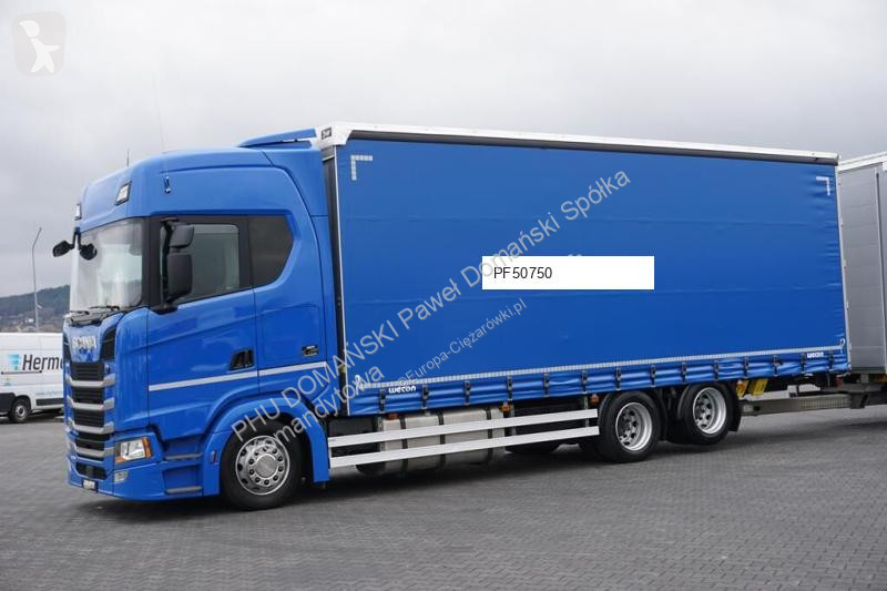 Хенгер Scania / TANDEM