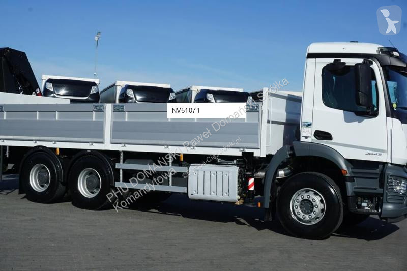 Camion Mercedes 228 E – 4