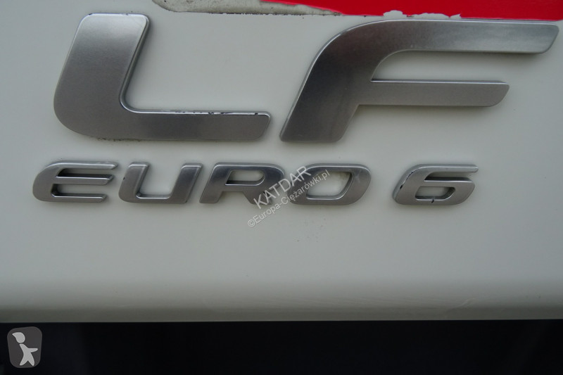 شاحنة DAF LF 220 Euro 6 kontener 18p winda...